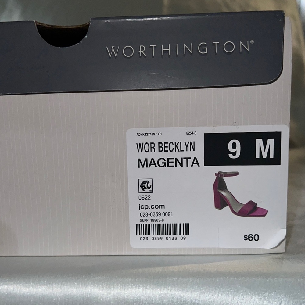 Worthington Becklyn Magenta sz 9